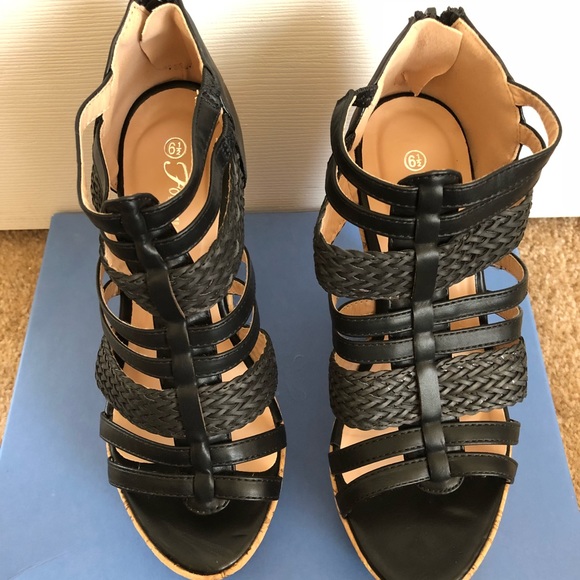 Wedges. - Picture 2 of 3